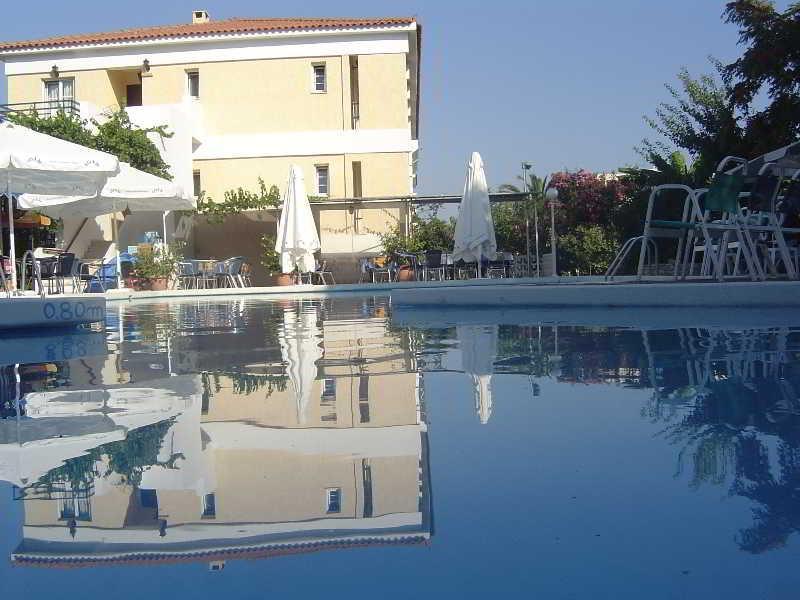 Paradise Hotel Samos Town Eksteriør billede