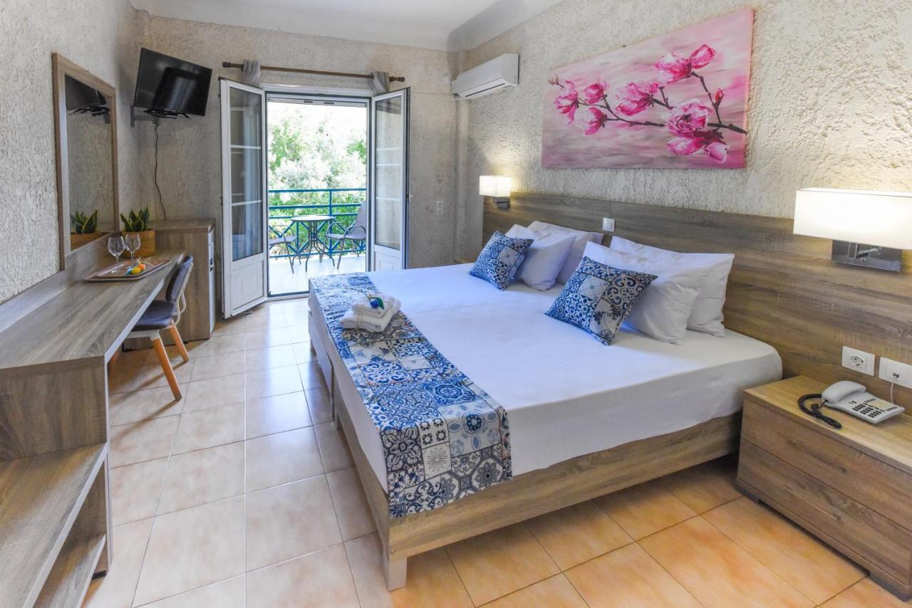Paradise Hotel Samos Town Eksteriør billede