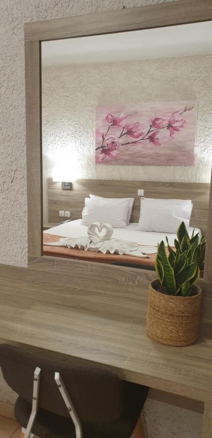 Paradise Hotel Samos Town Eksteriør billede