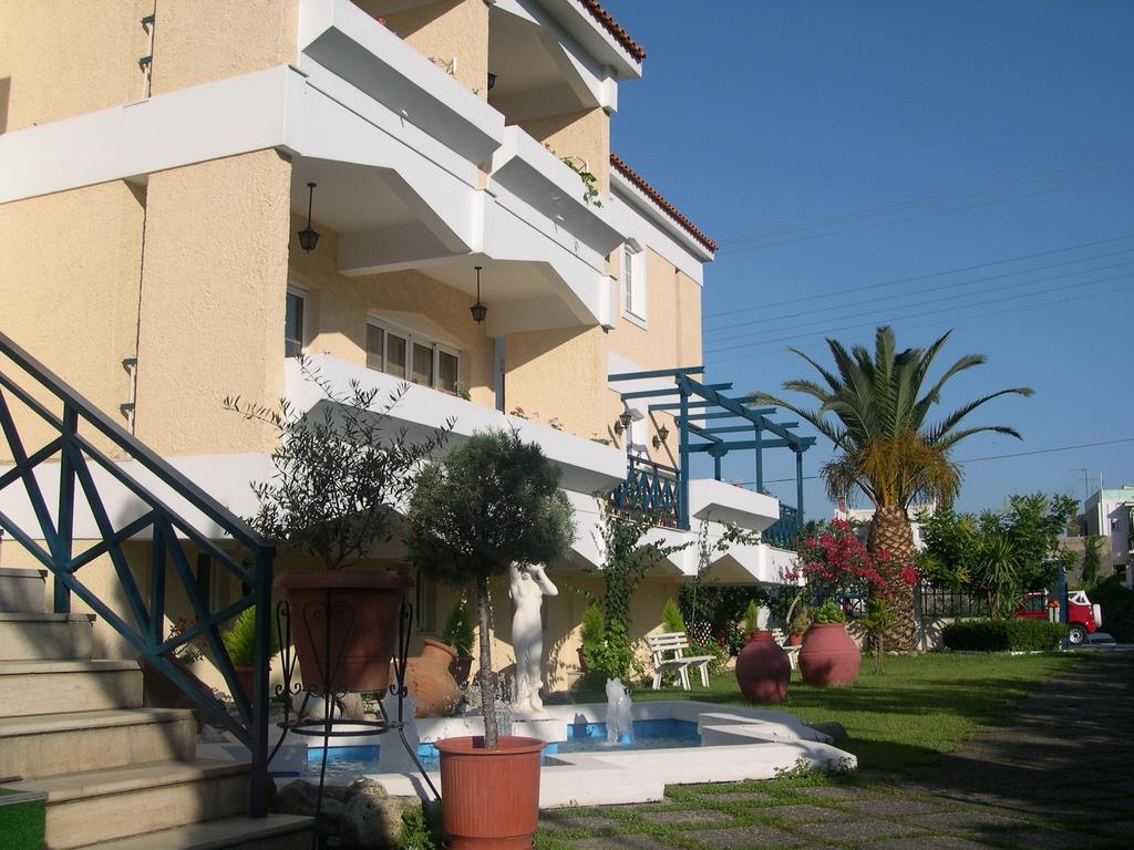 Paradise Hotel Samos Town Eksteriør billede