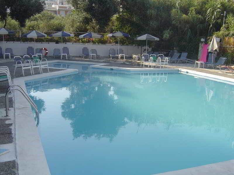 Paradise Hotel Samos Town Eksteriør billede